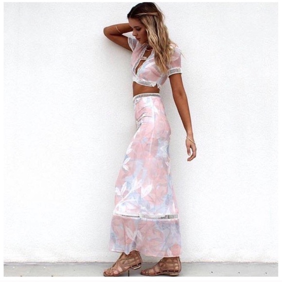 NWT Pink floral 2 piece maxi skirt set🌸🌸 - Picture 9 of 10